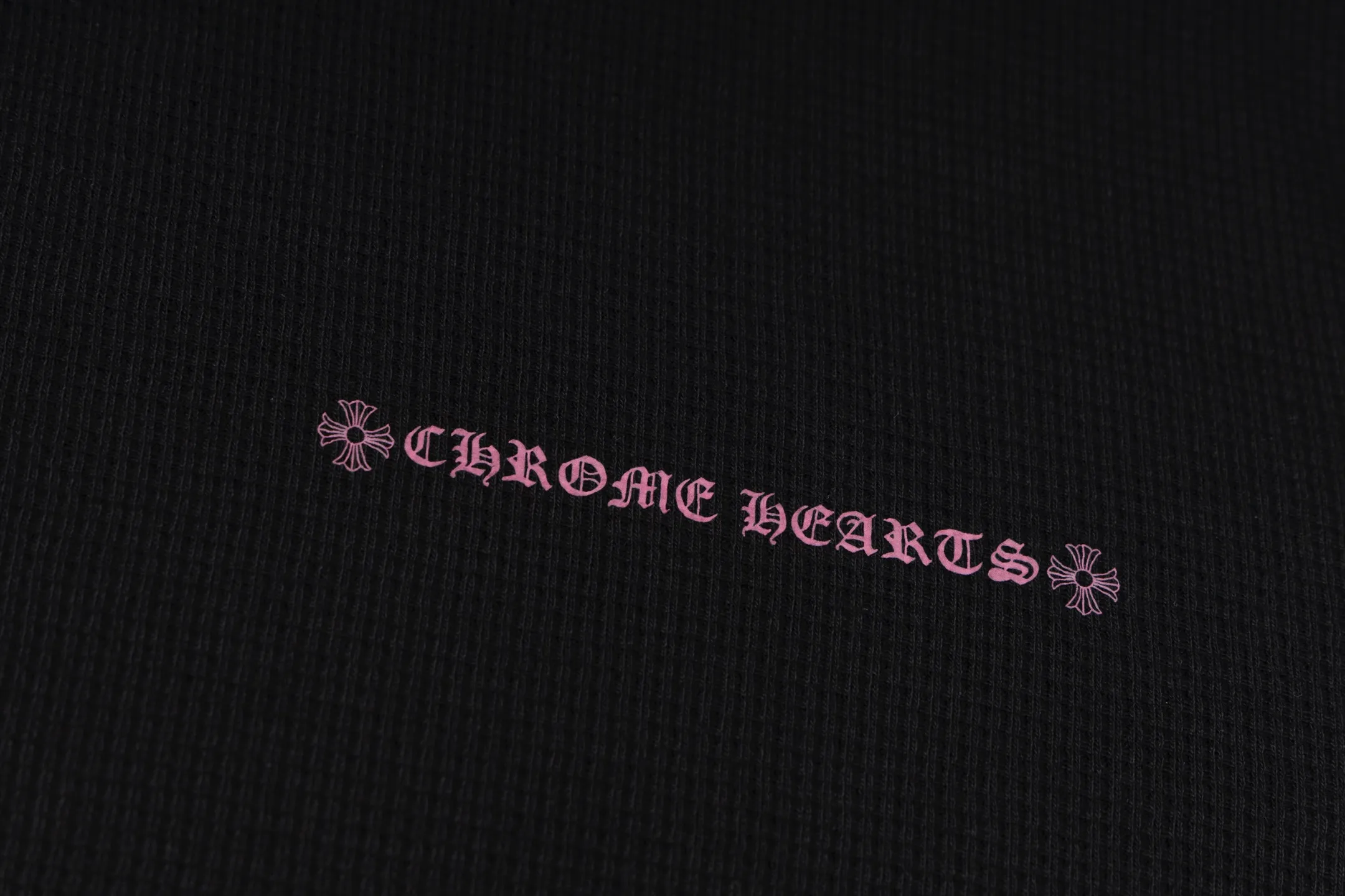 🅿️380 [Exclusive supply] CH Crow Heart USA limited black pink waffle long sleeves. The original version was purchased for 3500 and developed. The fabric is made of 280g cotton waffle double-layer material, and the printing is made of high-temperature heat transfer. The embroidery adopts imported Tajima embroidery. The overall wiring is straight and delicate, the fabric is comfortable and soft, and the color is consistent without color difference. It can be matched with the same style to create a fashionable look and control various occasions. Customized accessories, complete with three standards, same style for men and women! Size:S/M/L